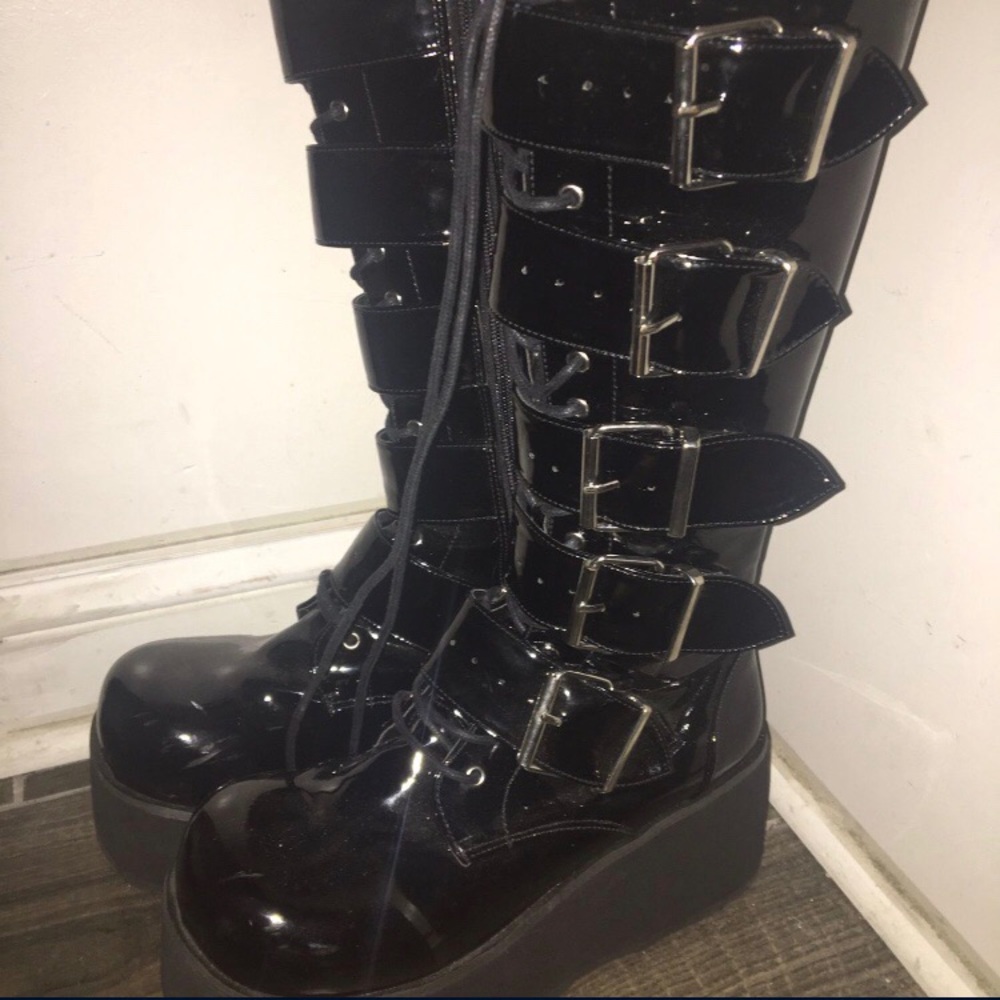 Demonia Trashville-518 Platform Boots